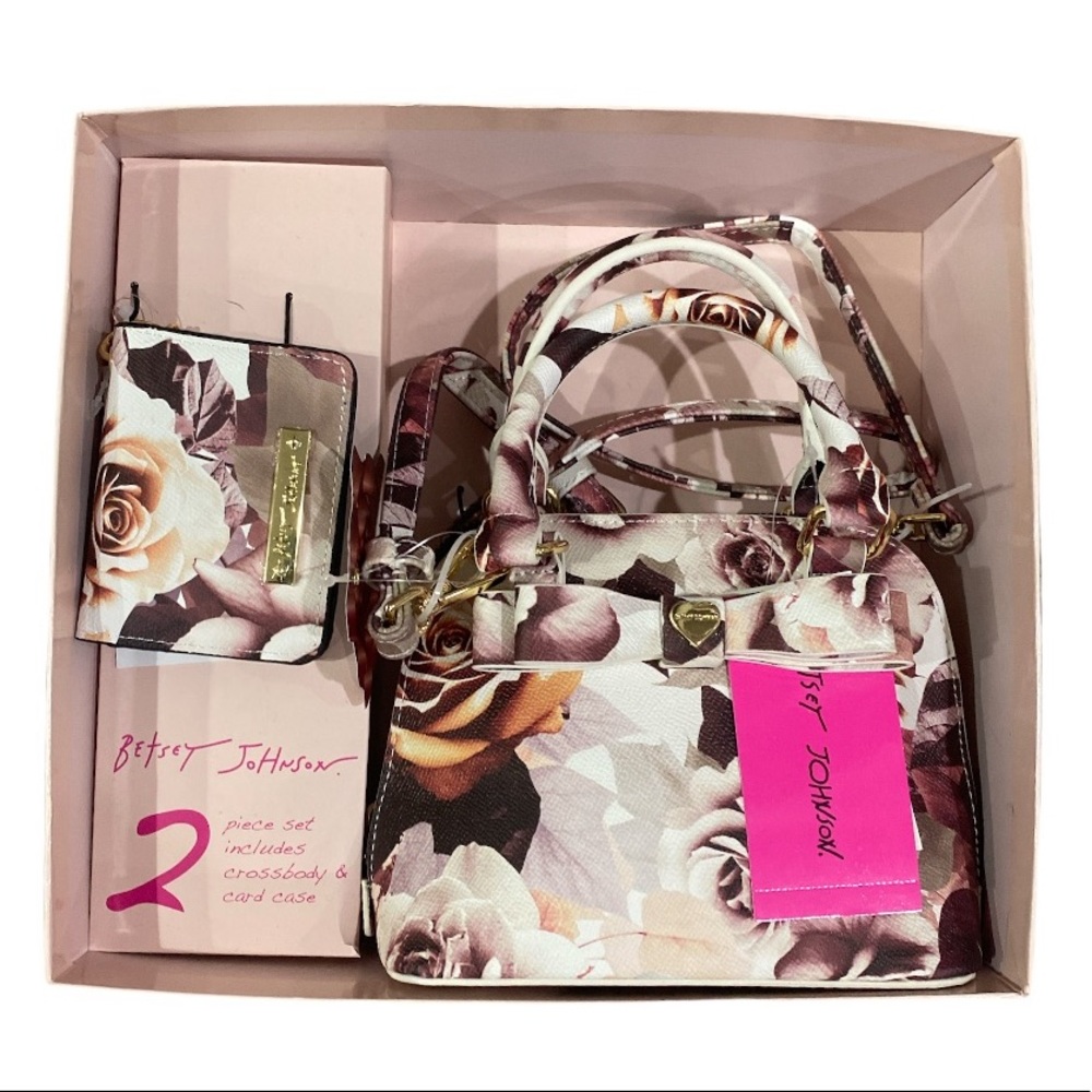 PERFECT GIFT IDEA! 🎁NEW IN BOX Betsey Johnson Mini Handbag + Wallet Gift